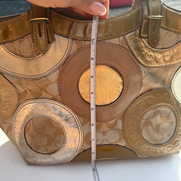 Coach Carly Patchwork Tote – Gold & Silver Metallic Circles – Y2K Style - Picture 12 of 13